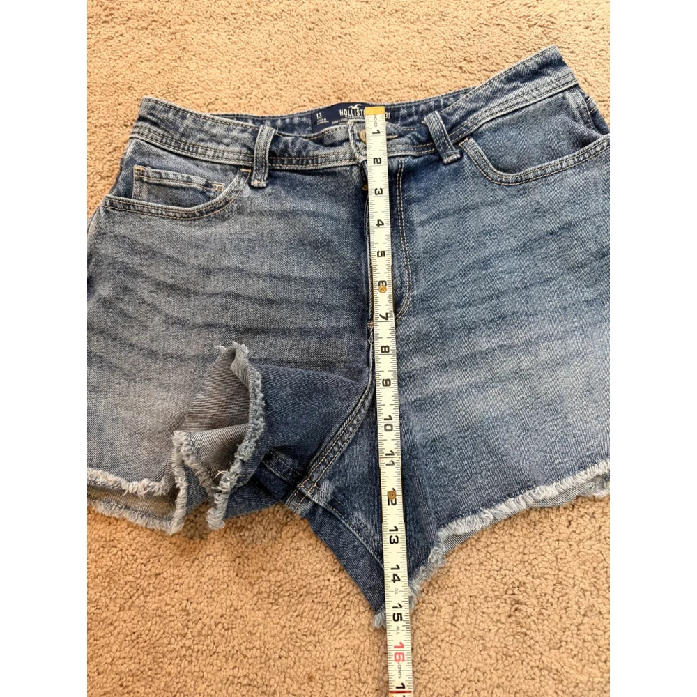 Woman's Hollister Blue Curvy High-Rise Vintage Stretch Cutoff Jean Shorts 13 Y2K